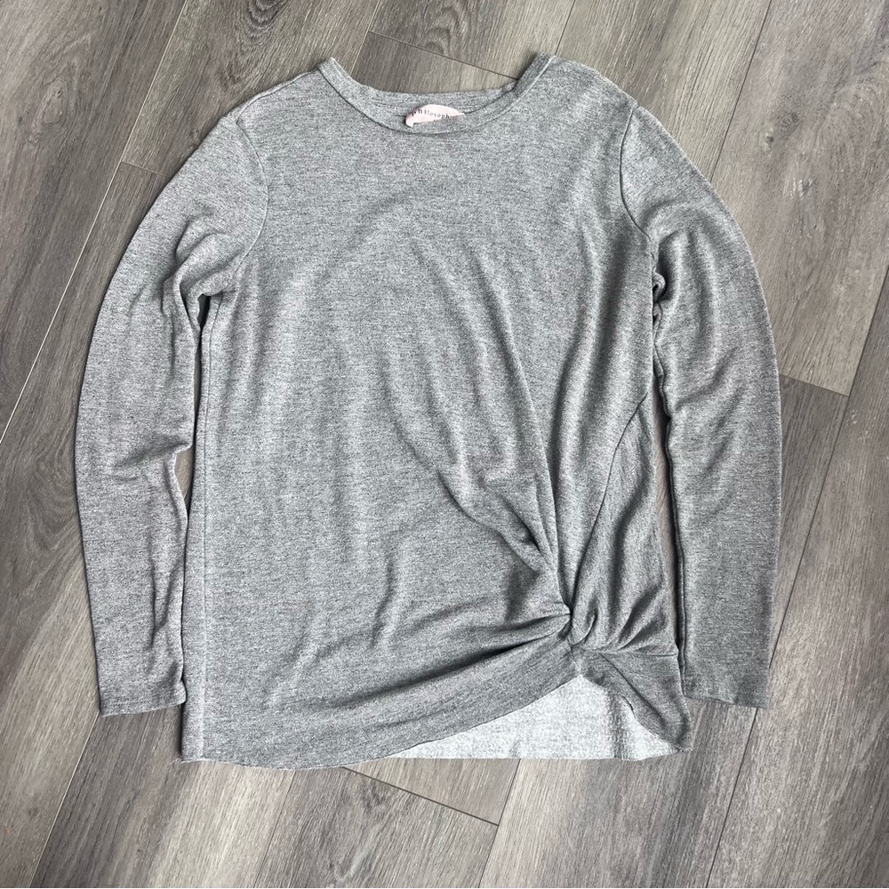 Philosophy Heather Gray Long Sleeve Shirt with twist hem detail XS